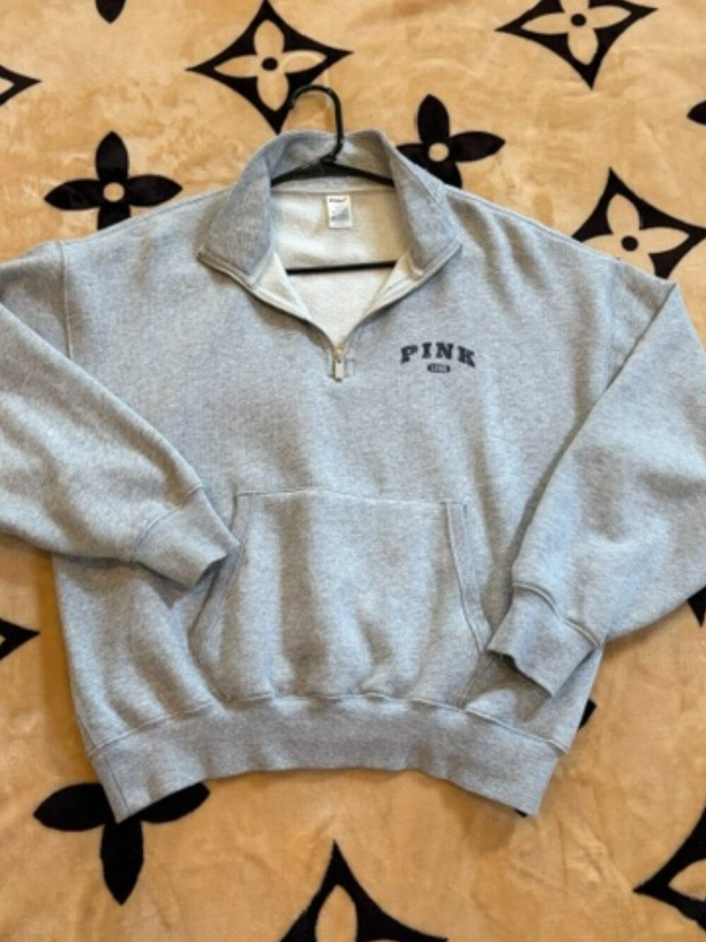 Victoria secret PINK Grey cozy sweatshirt